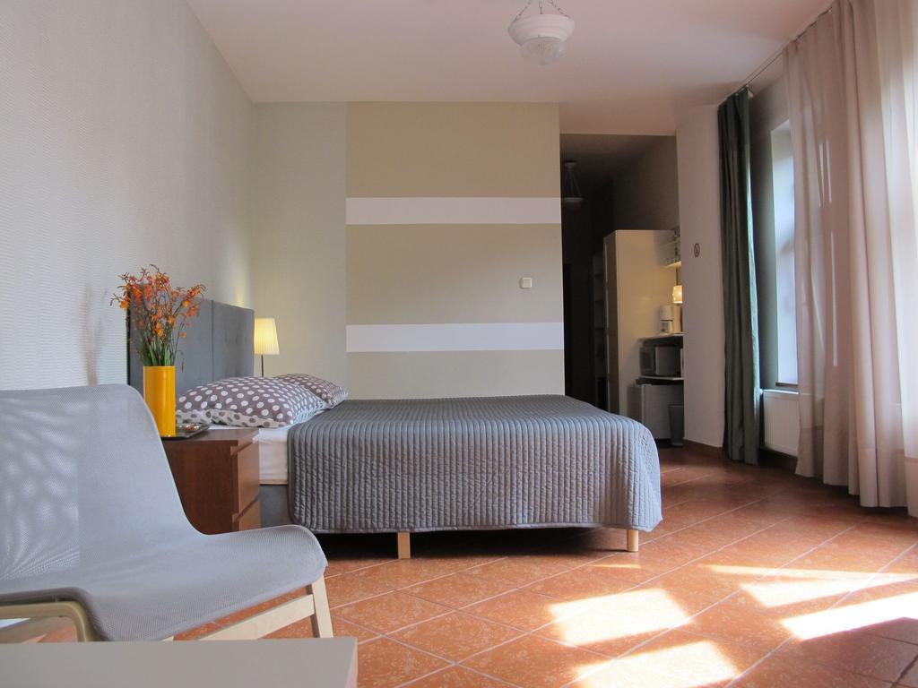 Pokoje Goscinne Poselska 20 Krakau Zimmer foto