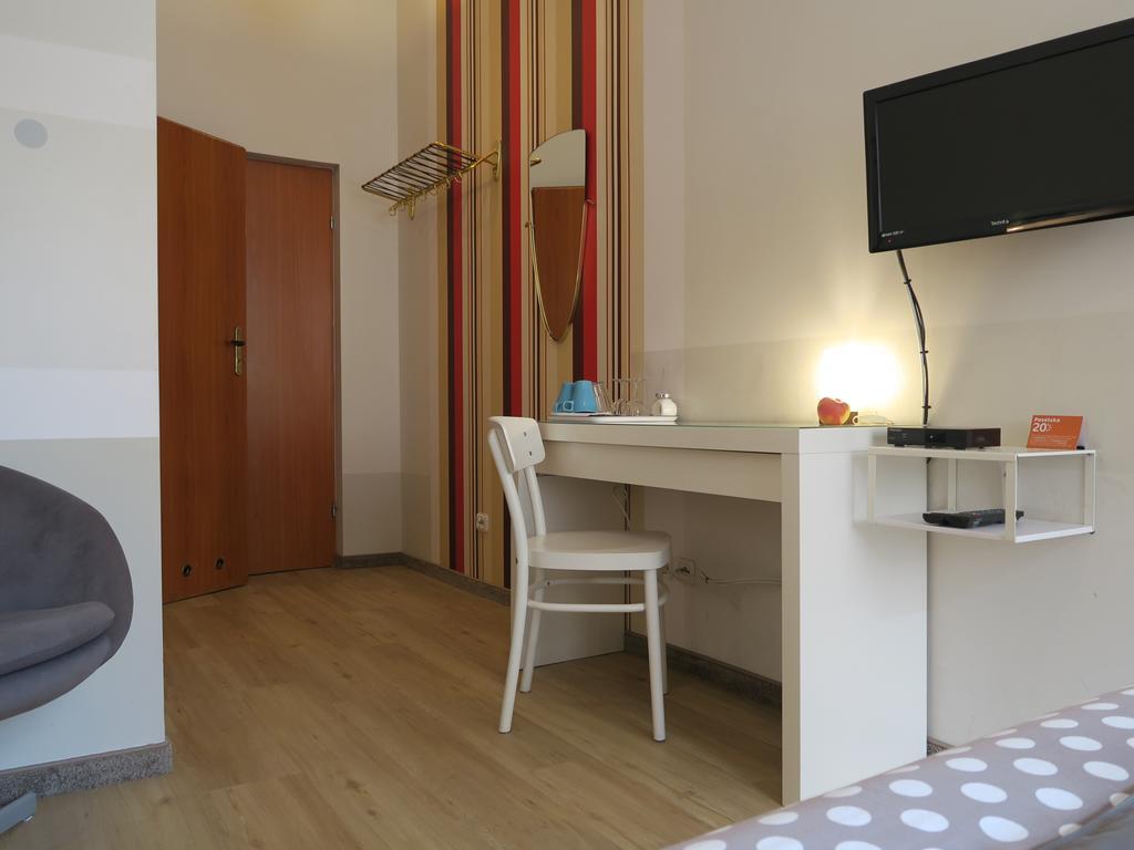 Pokoje Goscinne Poselska 20 Krakau Exterior foto